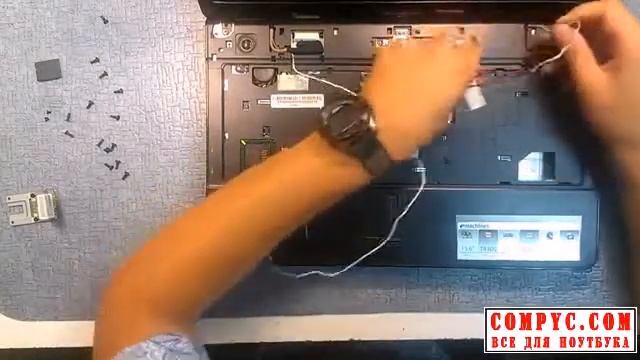 разобрать Emachines E725 Emachines E725 disassembly http://compyc.com/ смотреть онлайн