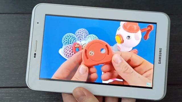 Планшет Samsung Galaxy Tab 2 7.0 под управлением Android 7.1.2 смотреть онлайн