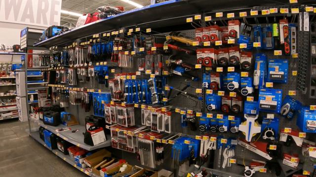 Walmart Has SO MANY Clearance Deals....TIME TO RUNNN! 🔥🏃♂️ смотреть онлайн