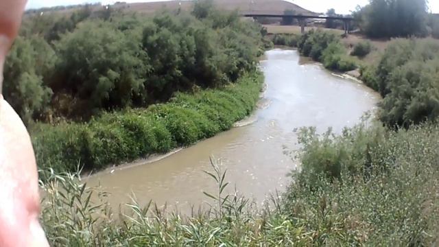 Видео влог из реальной жизни (возле реки) чекайте описание смотреть онлайн