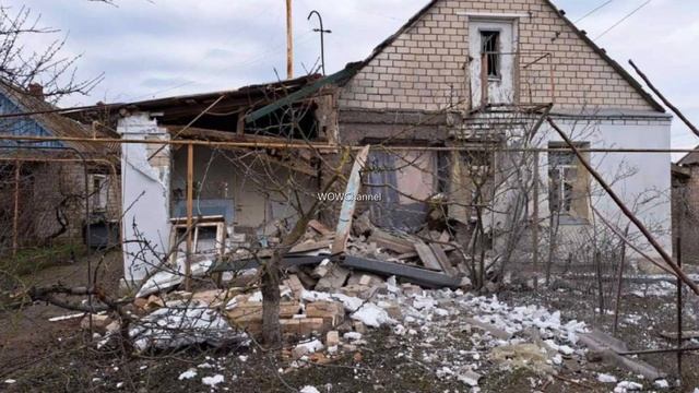 Новая Каховка, Рабочий поселок после вчерашнего обстрела смотреть онлайн