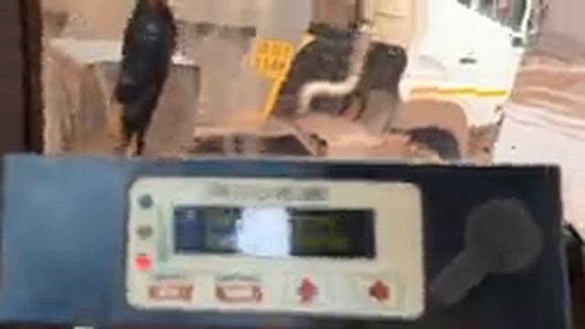 On Board payloader weighing system for JCB wheel loader weighing scale make in india смотреть онлайн
