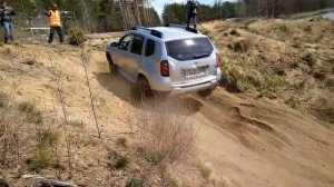 Рено Дастер с блокировками и без. Диагональное вывешивание.