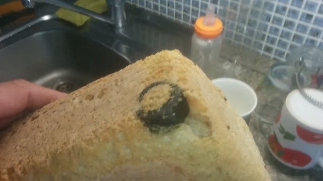 Болт в хлебе