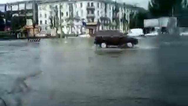 01.07.2013. г.Днепродзержинск пл.Ленина смотреть онлайн