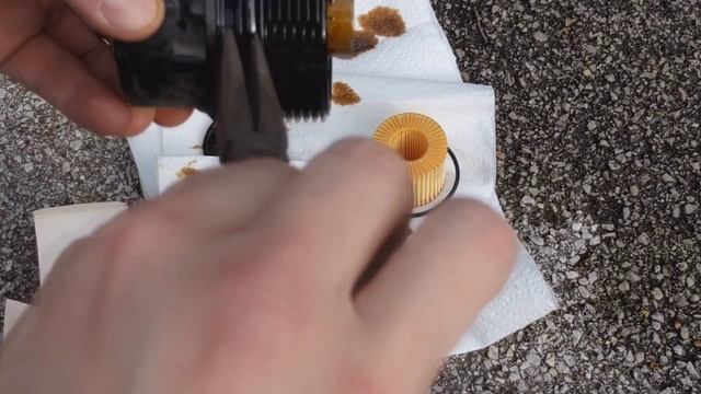 Change your Oil and Oil Filter (Toyota, Lexus, Scion) смотреть онлайн
