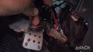 Лада Приора не запускается, нет питания на топливный насос.