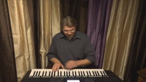 Как играть на синтезаторе / №01 / Уроки игры на синтезаторе с Семьей Савченко