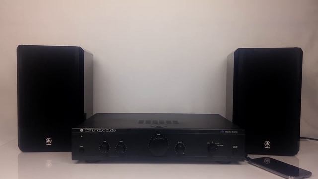 Wzmacniacz Cambridge Audio A1 v3 + Yamaha NX-E100 смотреть онлайн