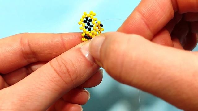 Трендовое кольцо СМАЙЛ ? из бисера в технике крестик смотреть онлайн