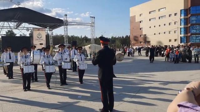 Выступает духовой оркестр Кадетской школы - интерната им. Геннадия Трошева п. Чернышевский #мирный