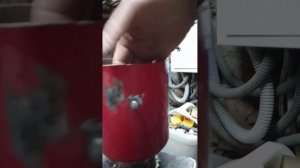 писающий мальчик, видео 2