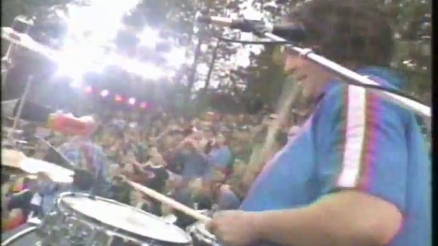 The Presidents Of The USA - MTV Live From Mount Rushmore (Better Quality)