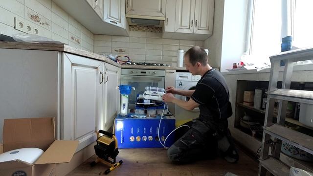 Aqua filter эффект горной обогащённой воды. Фильтр восемь ступеней очистки. Монтаж. смотреть онлайн