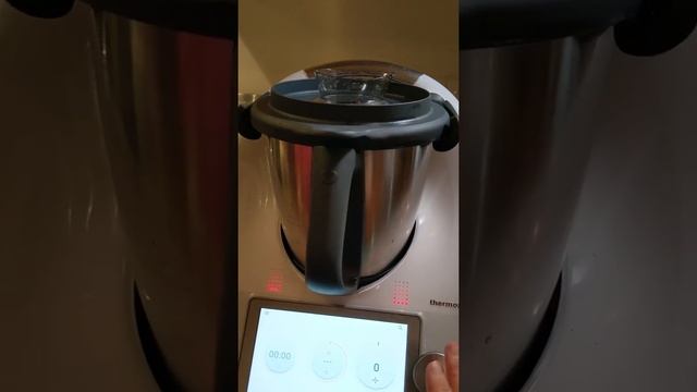 Brewing Coffee in my Thermomix, TM6 смотреть онлайн