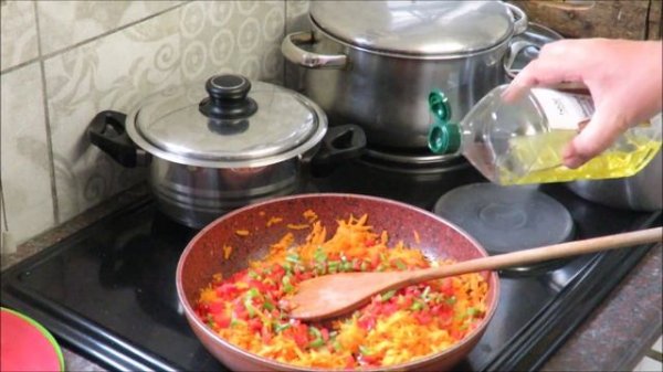 Borscht recipe with African buffalo, Namibia Борщ из мяса африканского буйвола в намибийском лодже.