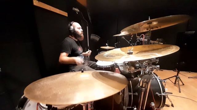 Hell's Comin' With Me - Drum Cover смотреть онлайн