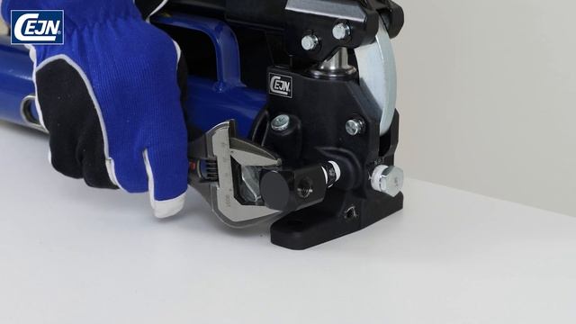 How to assemble the PHA 70MPa premium pump kit | CEJN смотреть онлайн