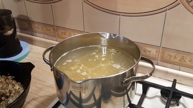 Готовлю сырный суп!..Простой и очень вкусный... смотреть онлайн