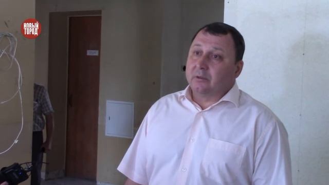 В поликлинике №2 идут работы по модернизации регистратуры и входных групп смотреть онлайн