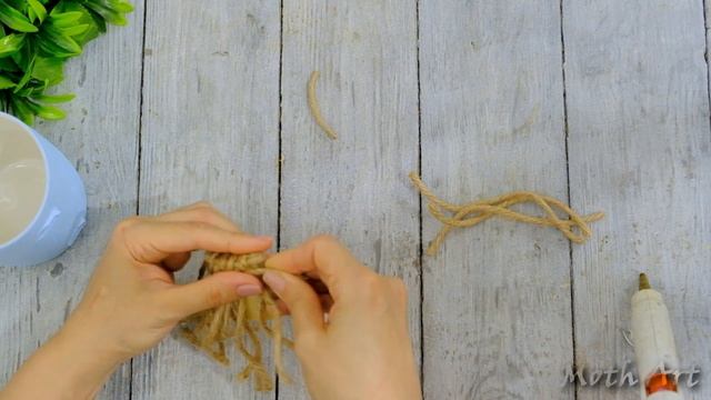 Замечательная идея из сломанной кружки ☕️ Полезная вещь и красивый декор смотреть онлайн