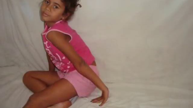 Montagen de Fotos Mini Models смотреть онлайн