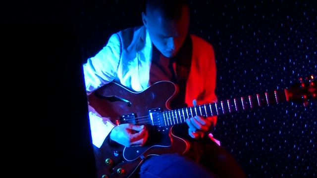 #3 Jazz FX live at Amok Павел Терзийски вокал, beatbox и looping, Петър Георгиев китара и бас линии смотреть онлайн