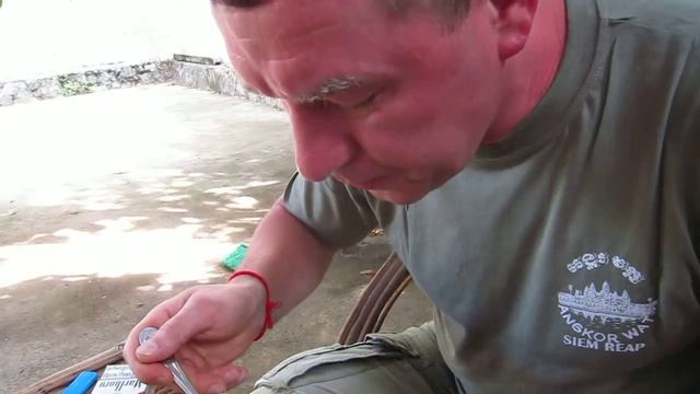 Cambo_0511 грибной супчик в сиануквиле.mov