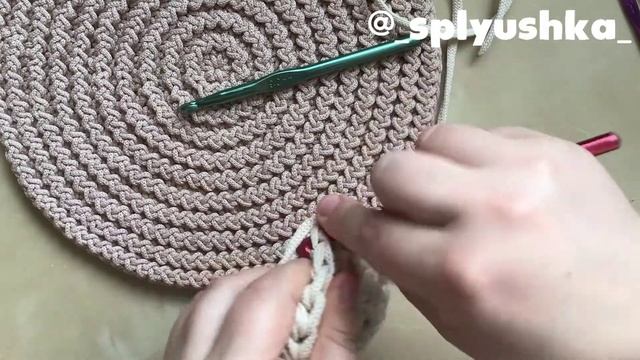 Салфетка круглая из шнура // Free crochet pattern ? смотреть онлайн