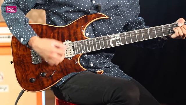 Review - Ibanez Mini Chorus effects pedal смотреть онлайн