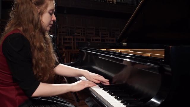 I. Albéniz, Triana in F-sharp minor from Iberia played by Anastasia Rizikov смотреть онлайн