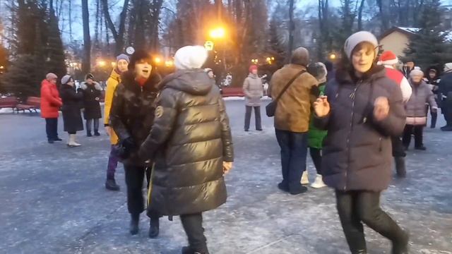 Ой, Смереко!!!??Танцы в парке Горького!!!??Харьков 2022 смотреть онлайн