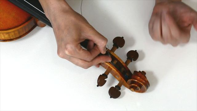 Cómo cambiar la cuerda de un Violín / Tutorial fácil PRINCIPIANTES смотреть онлайн
