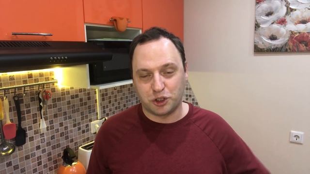МАМА ОТЛИЧНИКА ГОМОФОБКА - Похититель ароматов это прикрытие - 40-летний холостяк смотреть онлайн
