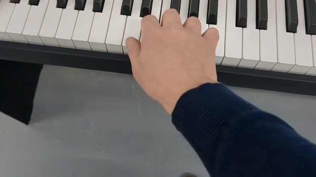 Yamaha P-35 digital piano and stand stock number 23160 смотреть онлайн