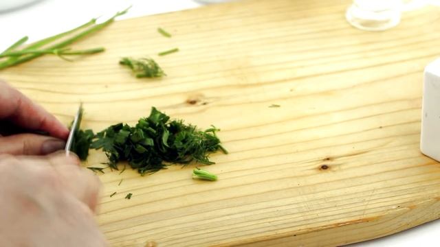 Омлет с колбасой и сыром — видео рецепт смотреть онлайн