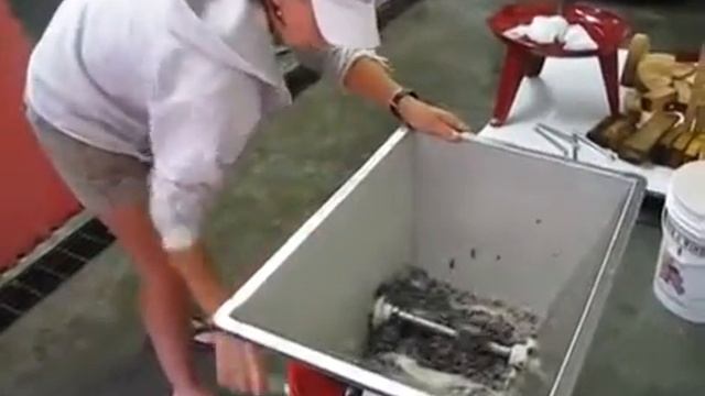 Ручная дробилка винограда PMN смотреть онлайн