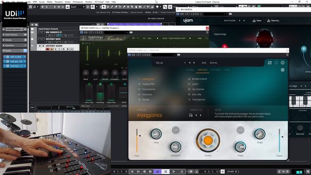 Behringer Odyssey Demo #2 - getting some cool sounds with UJAM Fluxx, Supermassive and Timeless 3. смотреть онлайн