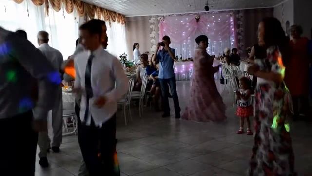 Свадьба. Елена и Владимир! Русско-удмуртская свадьба. Ведущая Наталья Смехова 89658503053. смотреть онлайн