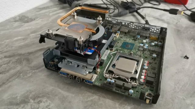Lenovo ThinkCentre M700 Tiny I3 6100 CPU Upgrade