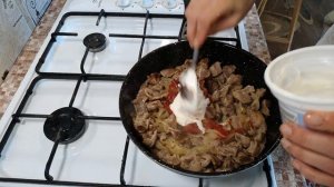 Куриные Желудки или  пупки  тушеные в сметане