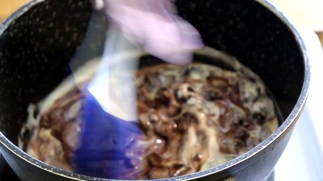 Рецепт: вкуснейшая прослойка в торт! Или просто десерт без выпечки смотреть онлайн