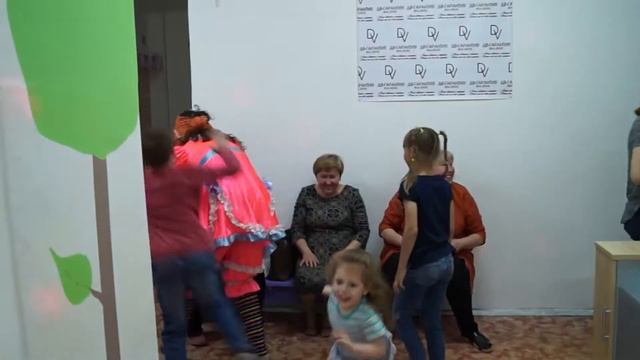 Дружное день рождение (весна 2017) смотреть онлайн