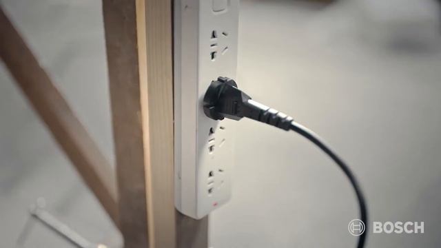 BOSCH GOF 130 Fresadora router refiladora tupi 1300W смотреть онлайн