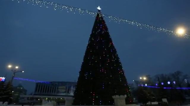 Новая ёлка на площади Сахарова (2) 22.12.2017 смотреть онлайн