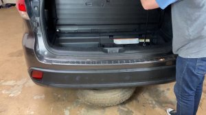 How To Remove 2014 - 2019 Toyota Highlander Spare Tire - Spare Removal Location Change Flat Tire
