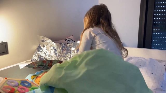 У Софии выпал третий молочный зуб. И смотрите, какие подарки я получила утром...! смотреть онлайн