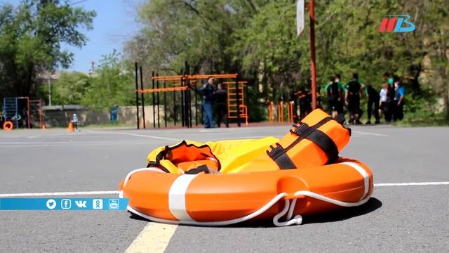 Юные матросы-спасатели в Волгоградской области готовятся к летнему сезону смотреть онлайн