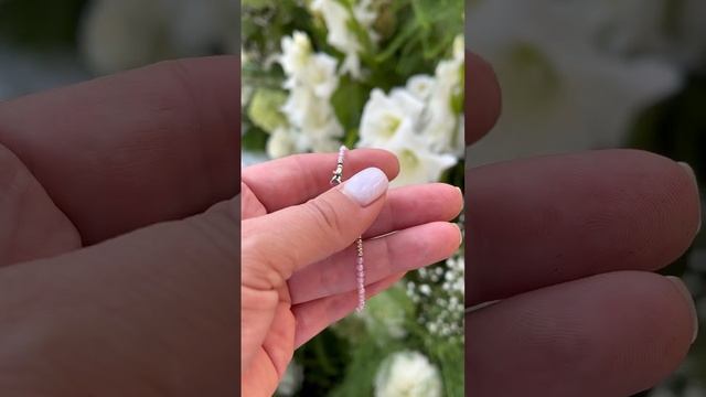 Видео снято без фильтров! Браслет розовый циркон 2 мм. Размер 19 см. Стоимость 300 гривен смотреть онлайн
