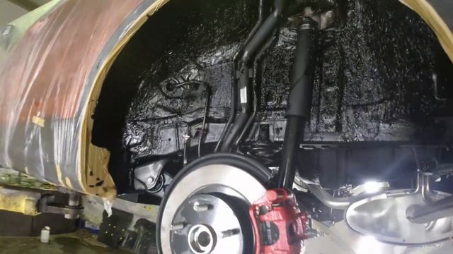 Geely Coolray - полная антикоррозийная обработка материалами Dinitrol смотреть онлайн